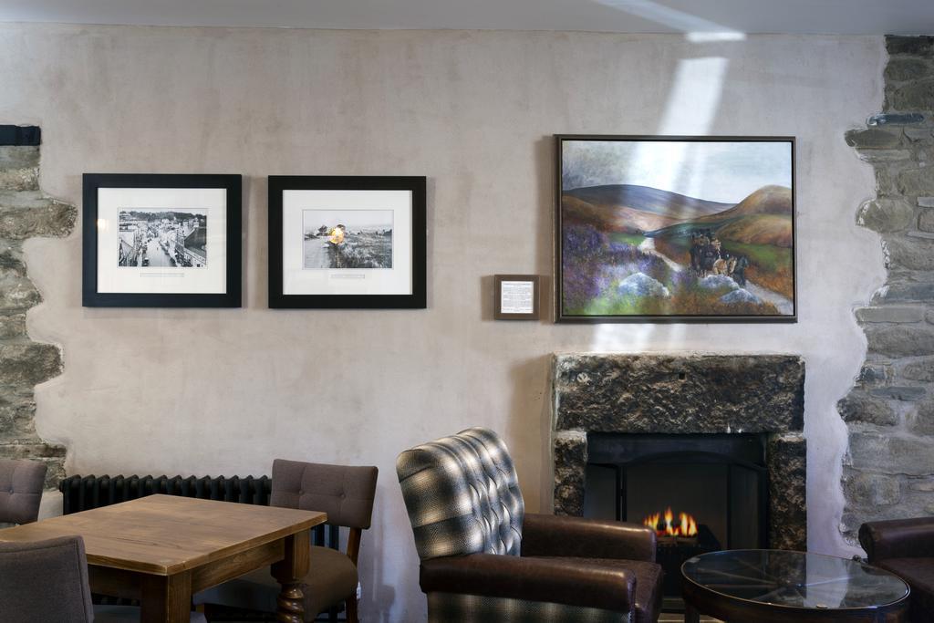 The White Hart Hotel Wetherspoon Okehampton Eksteriør bilde